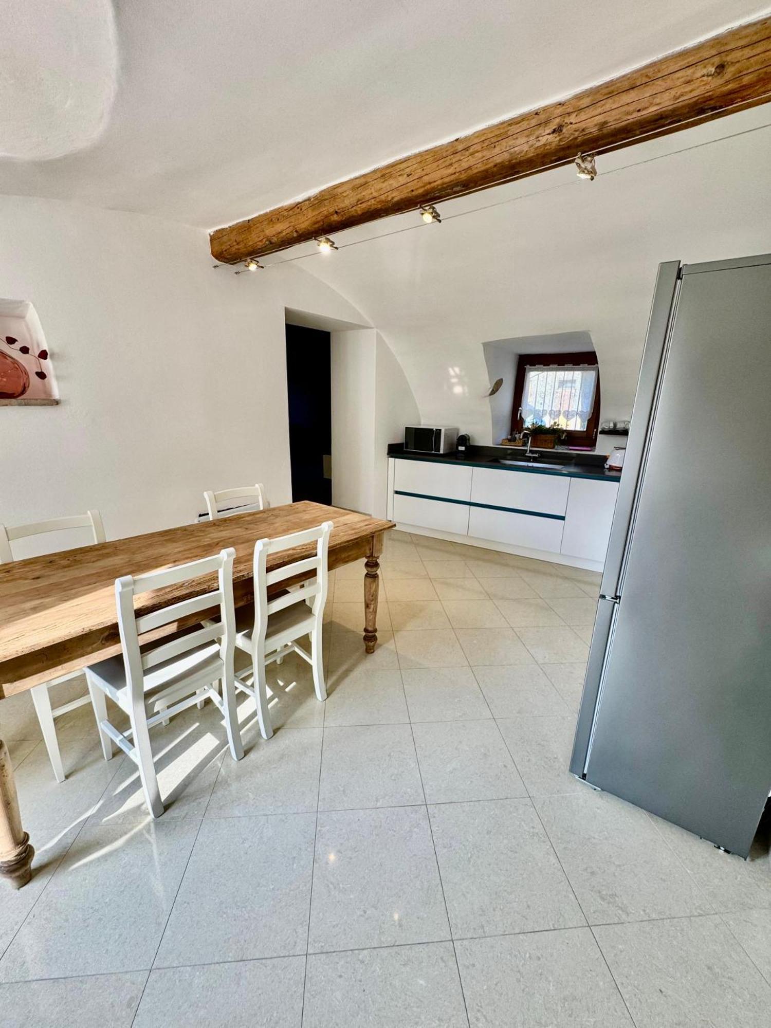 Corvina Suite Костермано Екстериор снимка