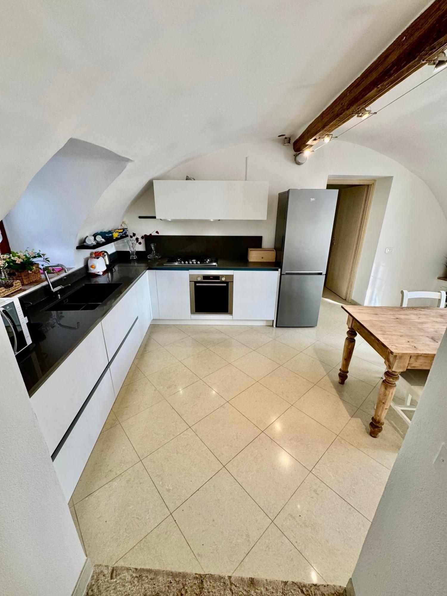 Corvina Suite Костермано Екстериор снимка